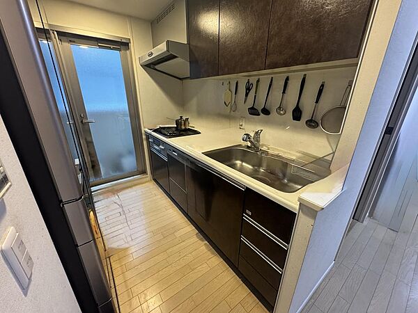 キッチンを拡大表示