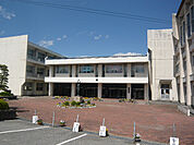 中学校「飯田市立高陵中学校まで1950m」