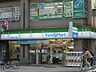 周辺：ファミリーマート 瓦屋町二丁目店（318m）