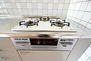 システムキッチン3口以上コンロ
