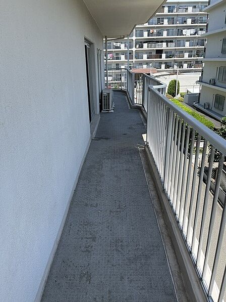 バルコニー東面