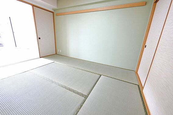 和室6帖。南向...