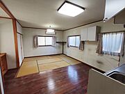 和洋室タイプのLDKです。