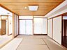 室内：和室8帖