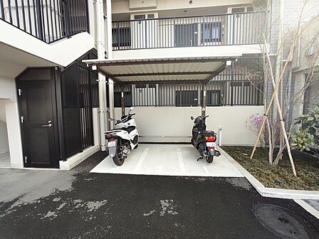 バイク置場