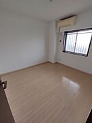 主寝室は6畳