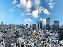 バルコニーからはワイドな眺望が広がります