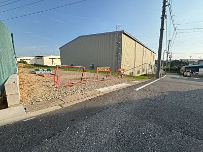 外観:建築条件なし!お好きなハウスメーカーや工務店で建築検討可能です♪ 外観:建築条件なし!お好きなハウスメーカーや工務店で建築検討可能です♪