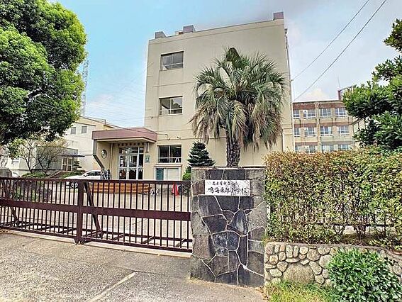 鳴海東部小学校...