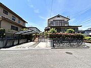 敷地面積約65坪超で、開放感と明るさを演出する戸建て登場です♪家族が集う心地よい空間です。