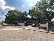 沓掛中学校まで　2900m　徒歩約37分●校訓「自由・創造・和敬・錬磨」をもとに「けじめがあり、明るく思いやりに溢れ、粘りづよく生きる生徒」の育成を目ざす。