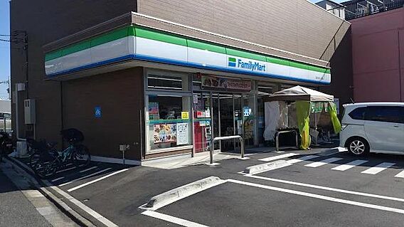 ファミリーマー...