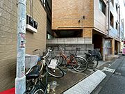 きちんと整備された駐輪場。住む方の心遣いが感じられます。