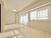 豊かな居住性と、安心感を満たすクオリティが見事に調和した住空間。