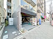 外と内をつなぐエントランスは、まさに顔となる場所。