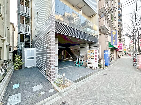 エントランスを拡大表示