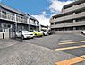 駐車場：本物件の駐車スペースです。車種制限のある場合もございますので、お気軽にお問い合わせくださいませ。