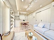 豊かな居住性と、安心感を満たすクオリティが見事に調和した住空間。