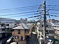 窓を開けると広...