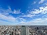 バルコニー：窓を開けると広がる青空。心をリフレッシュして日々を過ごしていきましょう。