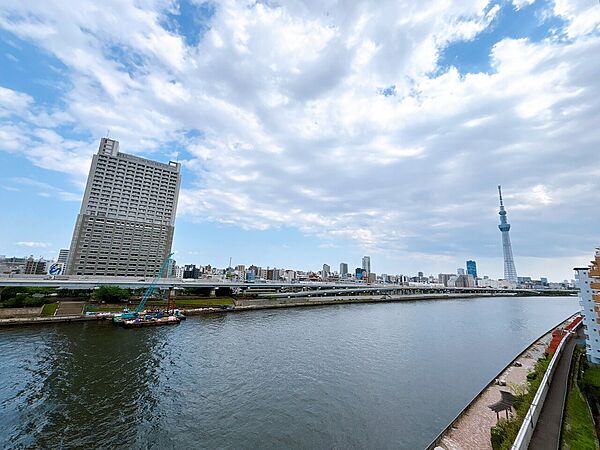 バルコニーを拡大表示