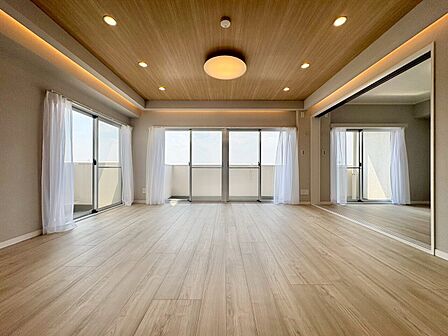 豊かな居住性と、安心感を満たすクオリティが見事に調和した住空間。