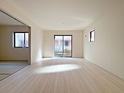 豊かな居住性と、安心感を満たすクオリティが見事に調和した住空間。