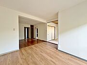 飾り過ぎないシンプルな内装と偏り過ぎないデザインで統一しました。