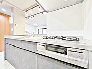 洗練されたスタイリッシュなデザイン性と使いやすさを備えた仕様。