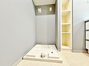 清潔感と心地よさを重視した、上質感漂うパウダールーム。