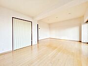 豊かな居住性と、安心感を満たすクオリティが見事に調和した住空間。