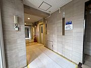 エントランスは、毎日の行き帰りで使う大事な空間です。