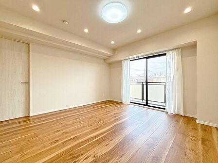 豊かな居住性と、安心感を満たすクオリティが見事に調和した住空間。