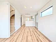 豊かな居住性と、安心感を満たすクオリティが見事に調和した住空間。