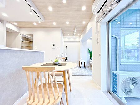 居心地の良い空気感は、暮らしのステージを彩り、心からのやすらぎと満足感を与えてくれます。