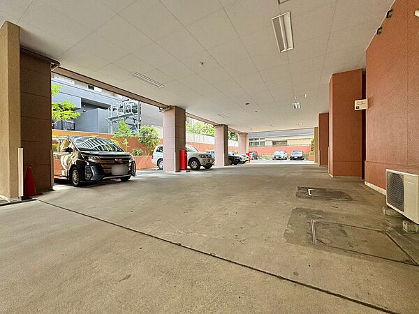 駐車場を拡大表示
