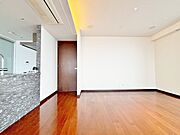 豊かな居住性と、安心感を満たすクオリティが見事に調和した住空間。