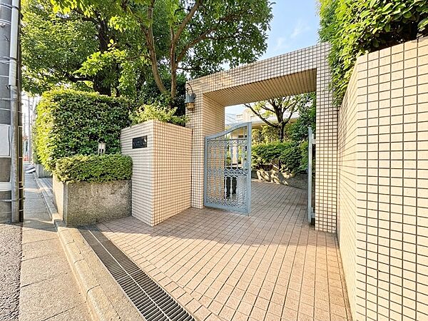 エントランスを拡大表示