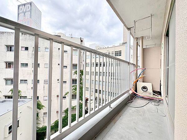 バルコニーを拡大表示