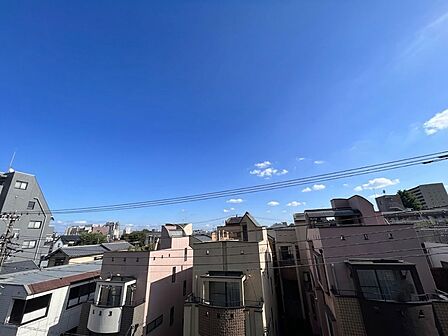 頬をなでる、優しい風を感じることが出来ます。