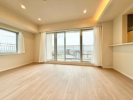 豊かな居住性と、安心感を満たすクオリティが見事に調和した住空間。