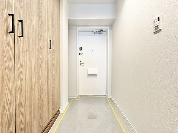 玄関を拡大表示