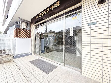 外と内をつなぐエントランスは、まさに顔となる場所。