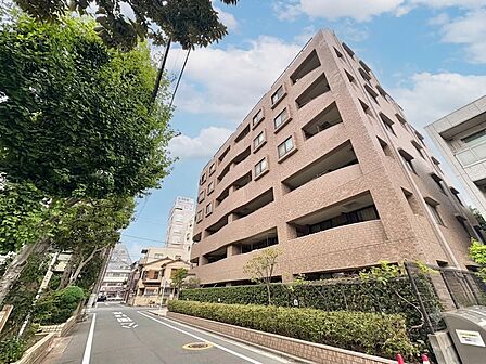 現地に足をお運びいただいた際には、周辺散策などをお勧めいたします。
