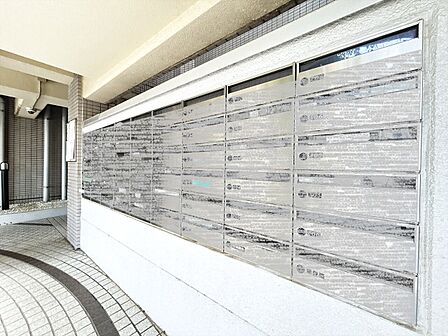 郵便物を受け取るための郵便受けも、きちんと管理されています。