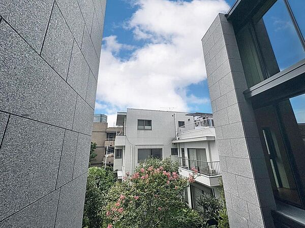 バルコニーを拡大表示