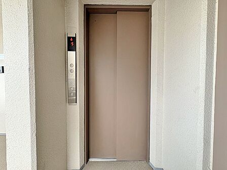 エレベーターの管理も、きちんと行き届いてます。
