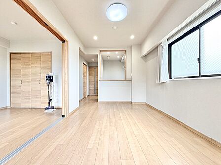 豊かな居住性と、安心感を満たすクオリティが見事に調和した住空間。