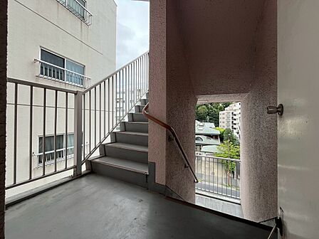 大切に管理されてきたマンションならではの、良好な管理体制が伺えます。