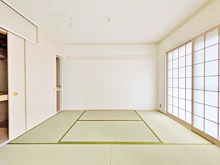 ぬくもりを感じながら、落ち着く和室でくつろぎの空間を。
